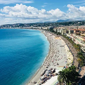  Appartement Magnificent Renovated Apartment, 2 Of 45 M2, Close Tothe Sea, Floor, Terrace